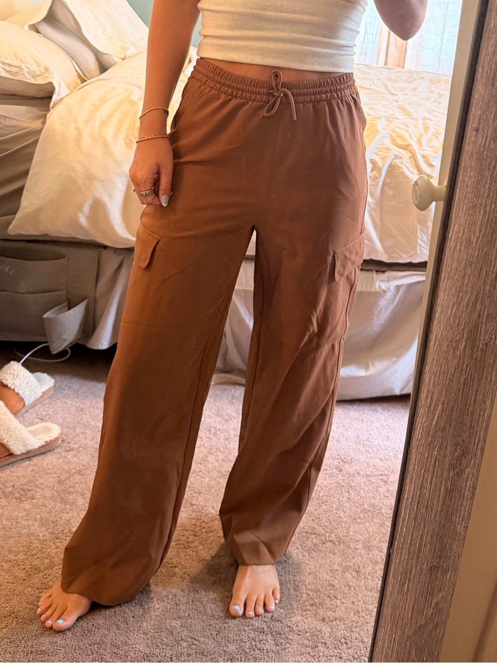 Athleta Wide-Leg Cargo Pants in Chocolate Brown